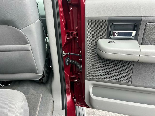 2004 Ford F-150 SuperCrew 139" XLT 4WD - 23024837 - 47