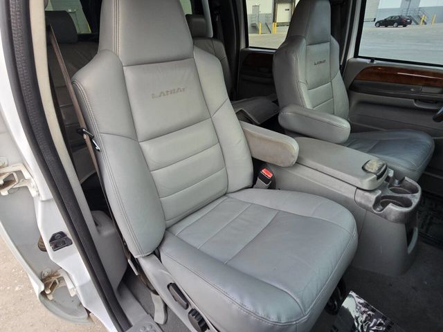 2004 Ford F-350 Super Duty Lariat 4dr Crew Cab 4WD LB DRW - 22974826 - 12