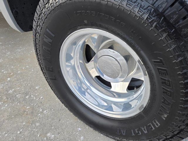 2004 Ford F-350 Super Duty Lariat 4dr Crew Cab 4WD LB DRW - 22974826 - 22