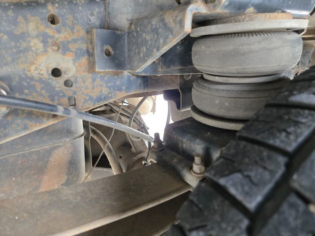 2004 Ford F-350 Super Duty Lariat 4dr Crew Cab 4WD LB DRW - 22974826 - 32