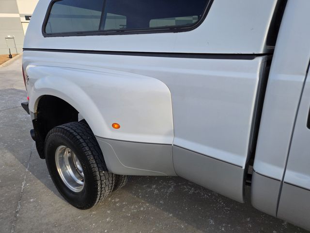 2004 Ford F-350 Super Duty Lariat 4dr Crew Cab 4WD LB DRW - 22974826 - 52