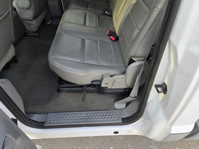 2004 Ford F-350 Super Duty Lariat 4dr Crew Cab 4WD LB DRW - 22974826 - 69