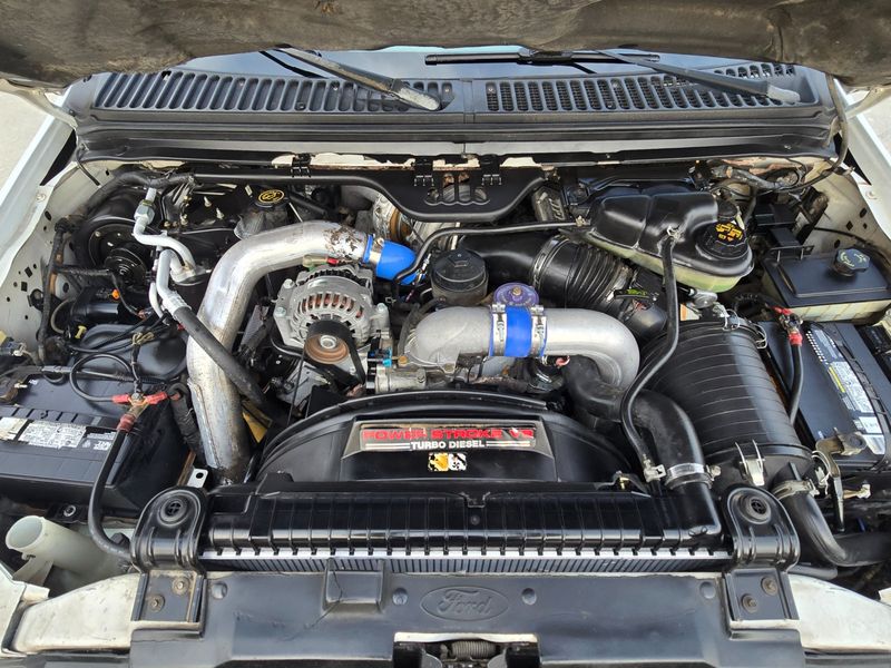 2004 Ford F-350 Super Duty Lariat 4dr Crew Cab 4WD LB DRW - 22974826 - 8