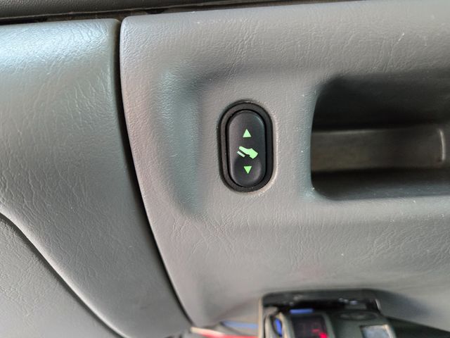 2004 Ford F-350 Super Duty Lariat 4dr Crew Cab 4WD LB DRW - 22974826 - 90