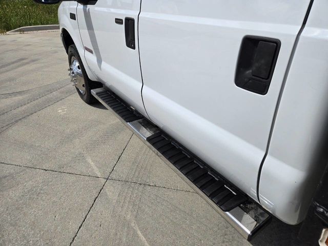 2004 Ford F-550 Super Duty 4X4 4dr Crew Cab 176.2 200.2 in. WB - 22912730 - 19