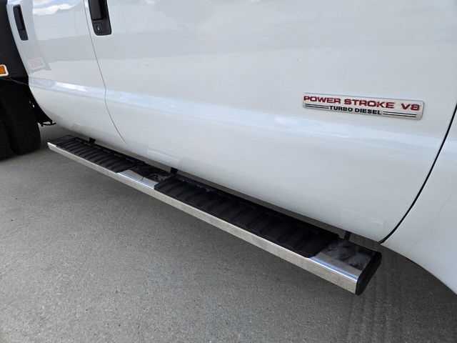 2004 Ford F-550 Super Duty 4X4 4dr Crew Cab 176.2 200.2 in. WB - 22912730 - 40