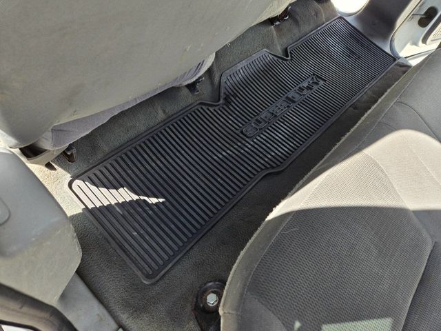 2004 Ford F-550 Super Duty 4X4 4dr Crew Cab 176.2 200.2 in. WB - 22912730 - 60