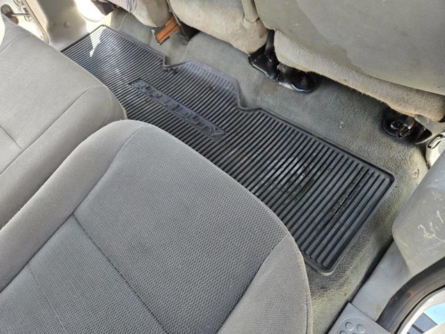 2004 Ford F-550 Super Duty 4X4 4dr Crew Cab 176.2 200.2 in. WB - 22912730 - 64