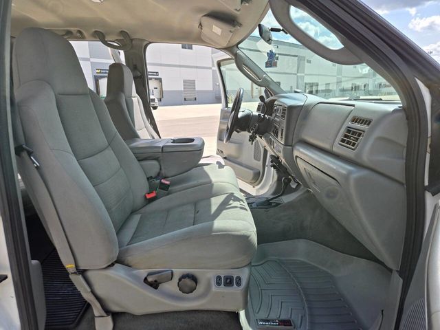 2004 Ford F-550 Super Duty 4X4 4dr Crew Cab 176.2 200.2 in. WB - 22912730 - 6