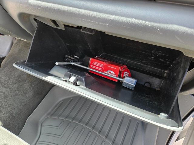 2004 Ford F-550 Super Duty 4X4 4dr Crew Cab 176.2 200.2 in. WB - 22912730 - 71