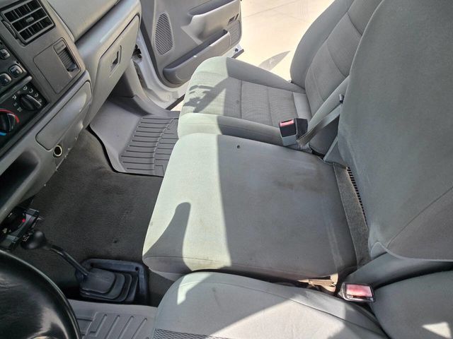 2004 Ford F-550 Super Duty 4X4 4dr Crew Cab 176.2 200.2 in. WB - 22912730 - 83