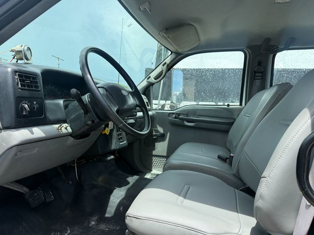 2004 Ford F-750 Crew Cab Utility Service Truck  - 23072111 - 9