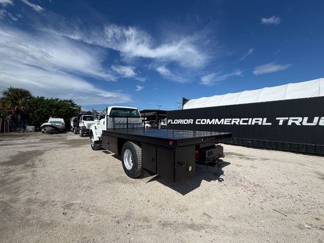 2004 Ford F-750 Flatbed  - 23076131 - 2