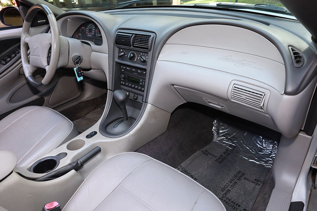 2004 Ford Mustang 2dr Convertible Deluxe - 22943427 - 9