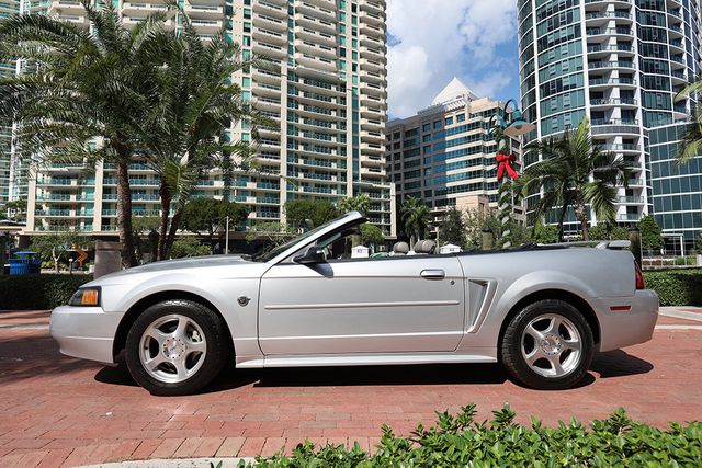 2004 Ford Mustang 2dr Convertible Deluxe - 22943427 - 13