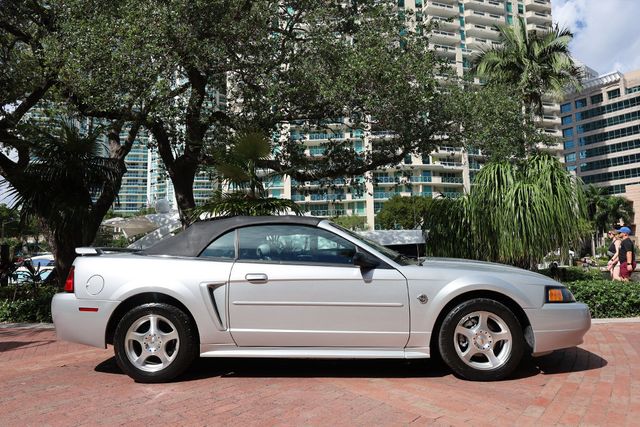 2004 Ford Mustang 2dr Convertible Deluxe - 22943427 - 14