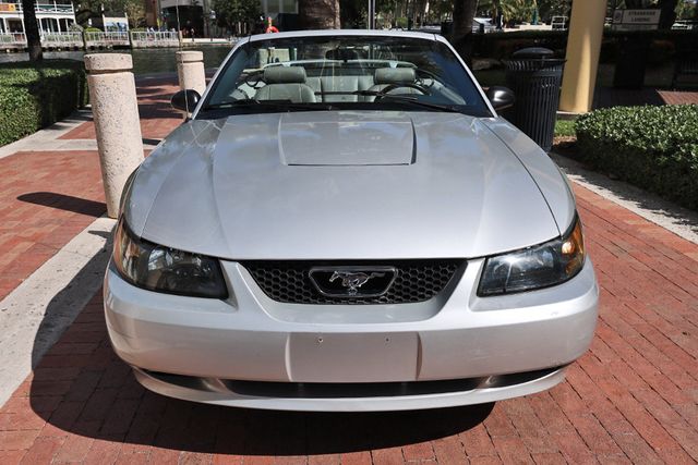 2004 Ford Mustang 2dr Convertible Deluxe - 22943427 - 19