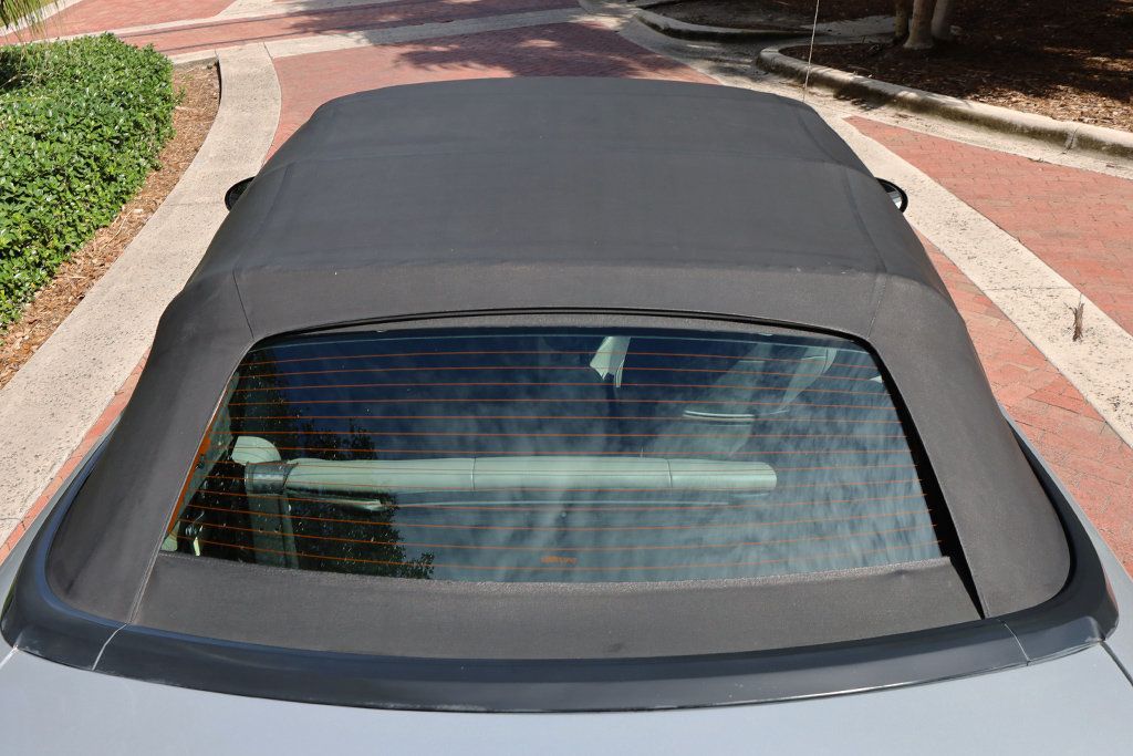 2004 Ford Mustang 2dr Convertible Deluxe - 22943427 - 29