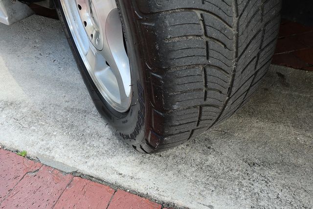 2004 Ford Mustang 2dr Convertible Deluxe - 22943427 - 48