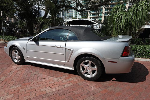 2004 Ford Mustang 2dr Convertible Deluxe - 22943427 - 54