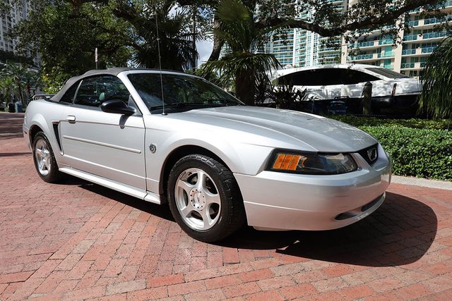 2004 Ford Mustang 2dr Convertible Deluxe - 22943427 - 58
