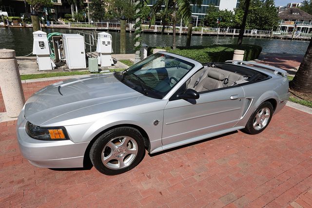 2004 Ford Mustang 2dr Convertible Deluxe - 22943427 - 59