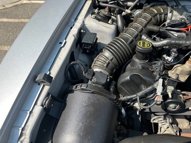 2004 Ford Mustang 2dr Convertible GT Deluxe - 22536888 - 12