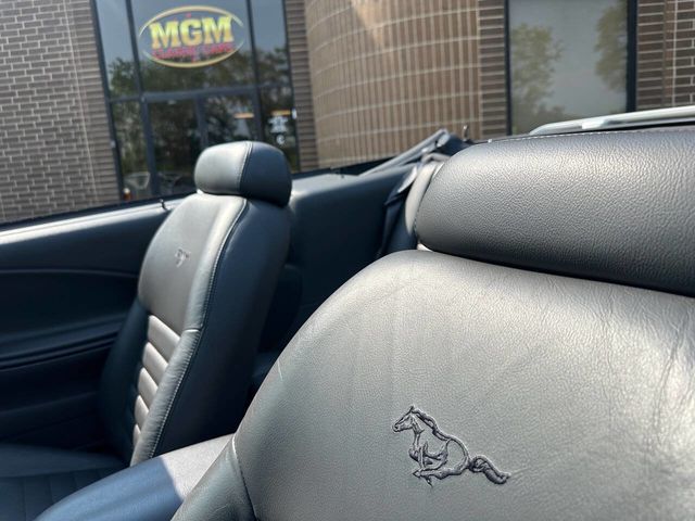 2004 Ford Mustang 2dr Convertible GT Deluxe - 22536888 - 37