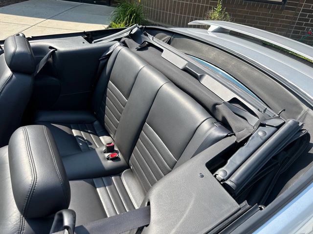 2004 Ford Mustang 2dr Convertible GT Deluxe - 22536888 - 38