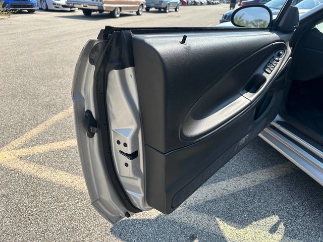 2004 Ford Mustang 2dr Convertible GT Deluxe - 22536888 - 39