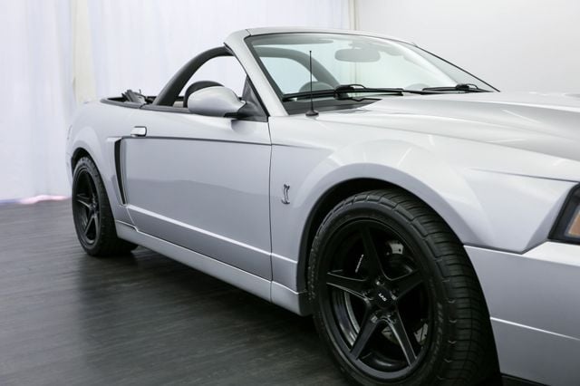 2004 Ford Mustang 2dr Convertible SVT Cobra - 23004614 - 28
