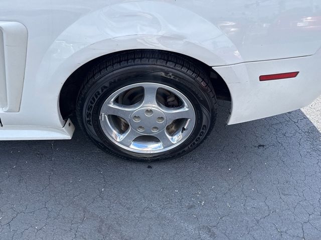 2004 Ford Mustang 2dr Coupe Standard - 22953077 - 9