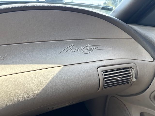 2004 Ford Mustang 2dr Coupe Standard - 22953077 - 14
