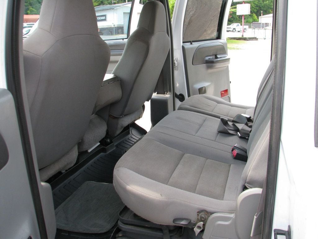 2004 Ford F-250 photo 11