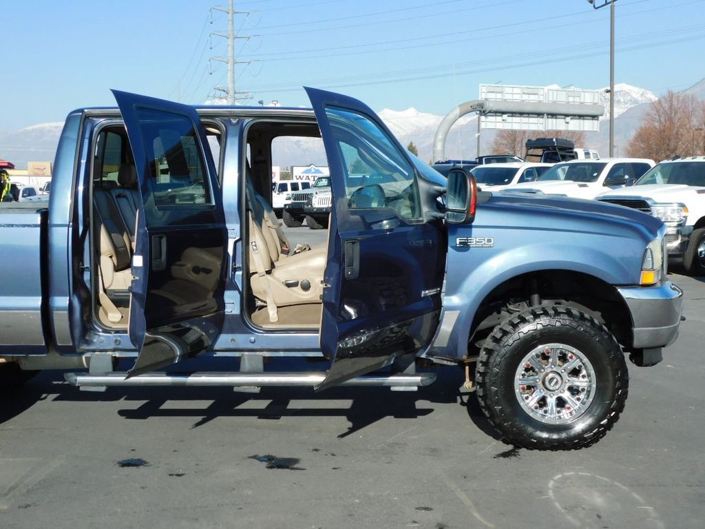 2004 Ford SUPER DUTY F-350 LARIAT - 22242195 - 25