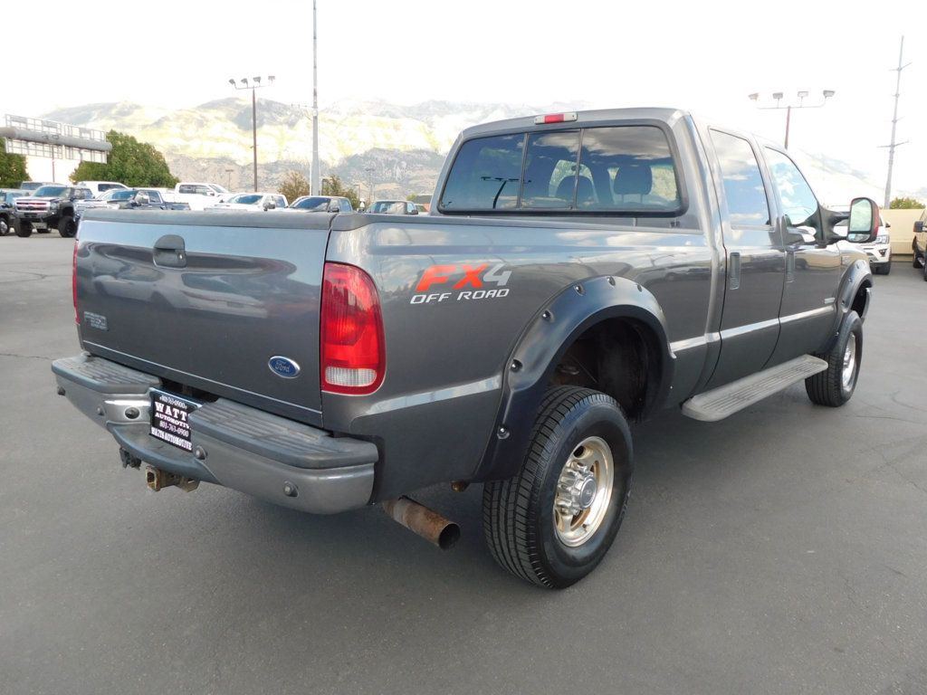 2004 Ford SUPER DUTY F-350 LARIAT FX4 - 22565409 - 9