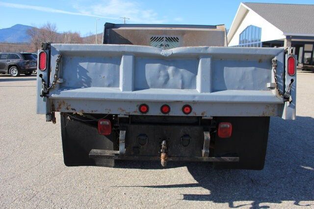 2004 Ford Super Duty F-350 DRW XL - 23094936 - 18