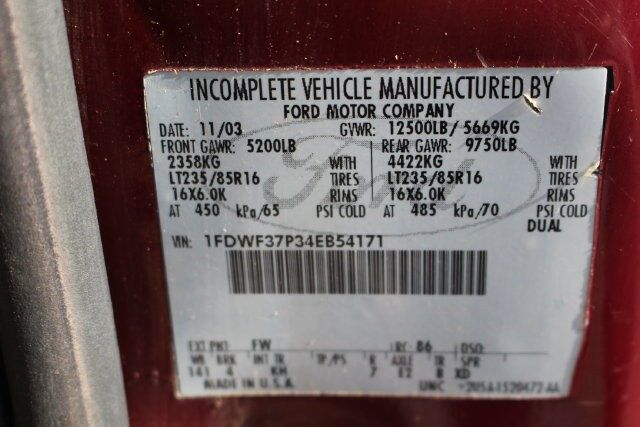 2004 Ford Super Duty F-350 DRW XL - 23094936 - 30