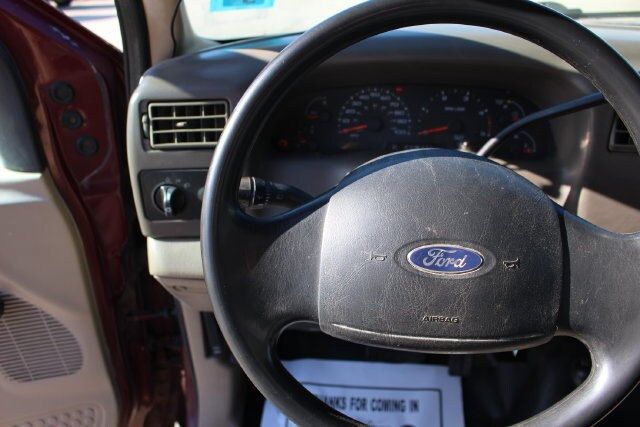 2004 Ford Super Duty F-350 DRW XL - 23094936 - 8