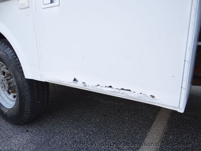 2004 Ford Super Duty F-350 SRW Cab-Chassis Reg Cab 141 - 22025401 - 20