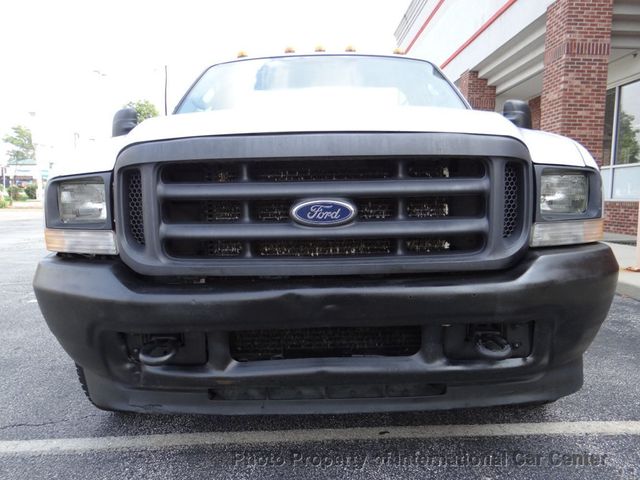 2004 Ford Super Duty F-350 SRW Cab-Chassis Reg Cab 141 - 22025401 - 39