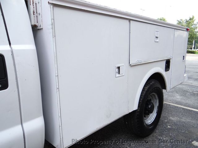 2004 Ford Super Duty F-350 SRW Cab-Chassis Reg Cab 141 - 22025401 - 42