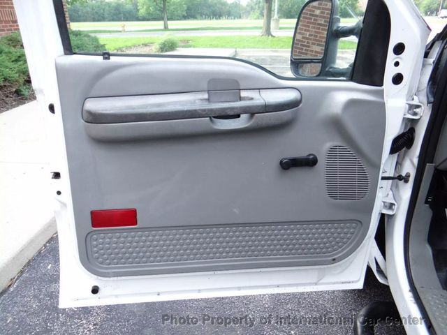 2004 Ford Super Duty F-350 SRW Cab-Chassis Reg Cab 141 - 22025401 - 44