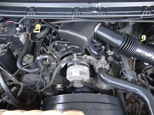 2004 Ford Super Duty F-350 SRW Cab-Chassis Reg Cab 141 - 22025401 - 7