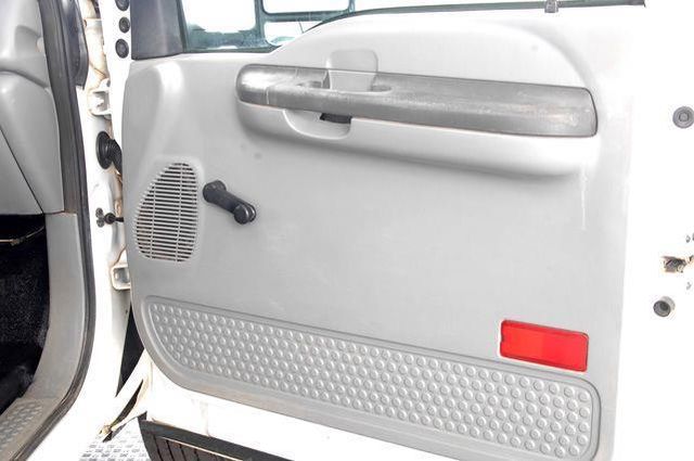 2004 Ford Super Duty F-450 DRW XL - 12714730 - 14