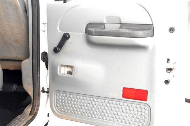 2004 Ford Super Duty F-450 DRW XL - 12714730 - 15