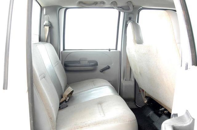 2004 Ford Super Duty F-450 DRW XL - 12714730 - 16
