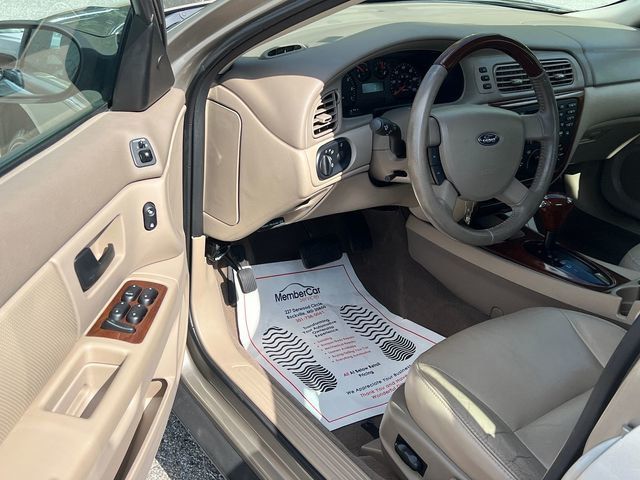 2004 Ford Taurus 4dr Sedan SES - 23021909 - 9