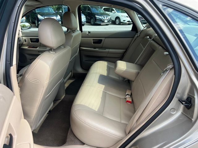 2004 Ford Taurus 4dr Sedan SES - 23021909 - 11