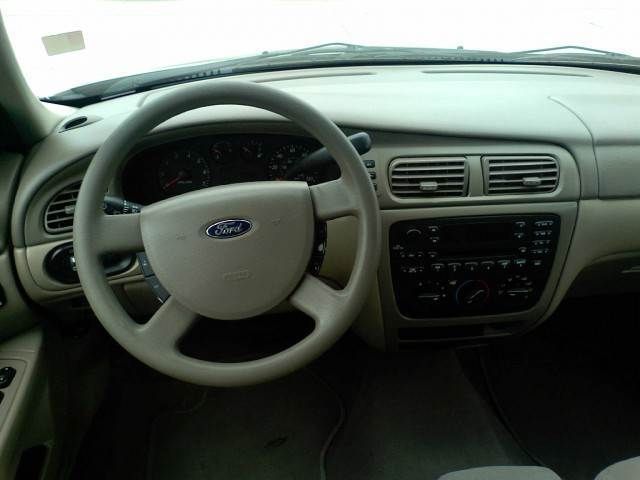 2004 Ford Taurus SE Wagon 4D - 12610564 - 6